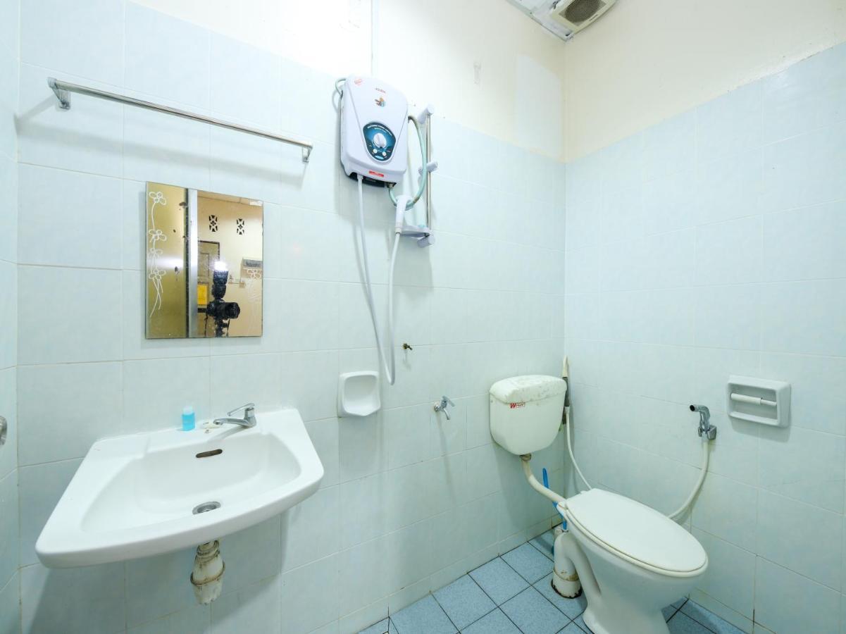 Oyo 89763 Bluewater Hotel Mersing Eksteriør billede